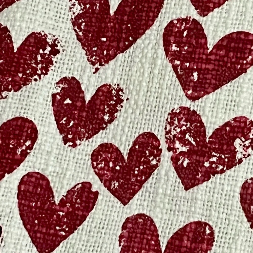 Rachel Zoe Table Runner with tassels Heart Patterned 16x90 100% Cotton NEW